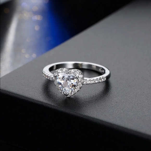 HP NEW Crystal Heart Shaped  zircon Rings - Picture 3 of 5